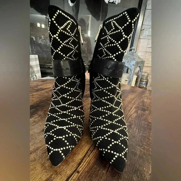 Sam Edelman | ladies Mila studded bootie shoe. Size: 8M - Picture 7 of 15